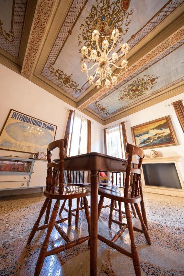 Anna'S House Apartment Модена Екстериор снимка